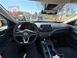 نيسان ألتيما